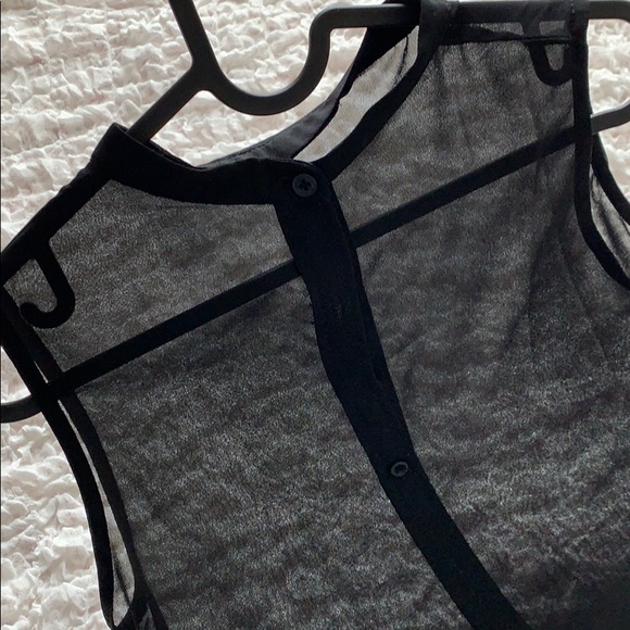 TOP - Picture 4 of 4